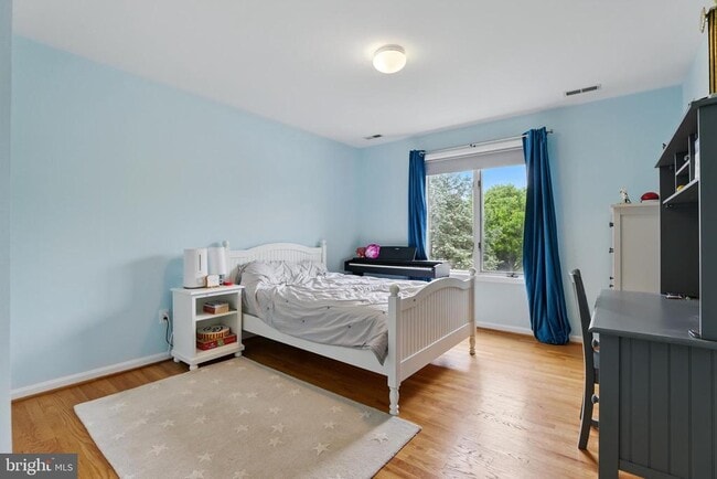 Building Photo - 2868 Pebble Beach Dr