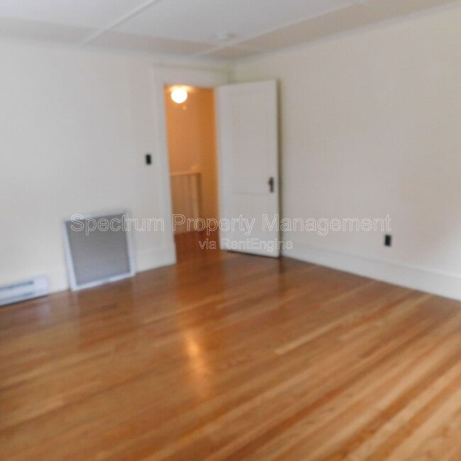 Building Photo - 27 Johnson Heights