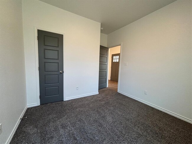 Building Photo - 8502 Trungle Rd