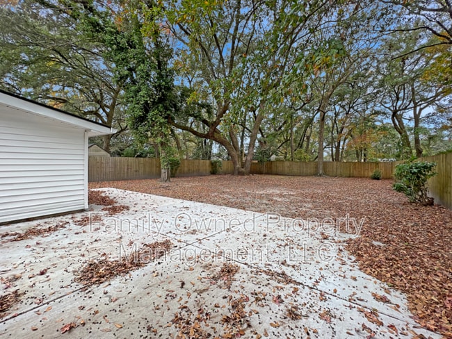 Building Photo - 1522 Joan St