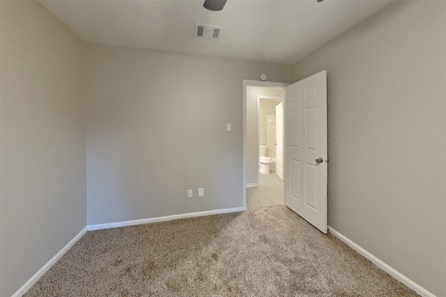 Building Photo - 3418 Creek Manor Dr