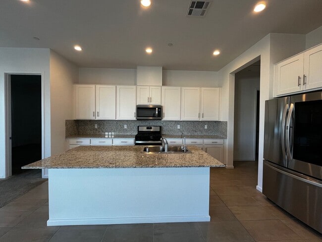 Building Photo - Modern 3-Bedroom Home in Skye Canyon Ranch...
