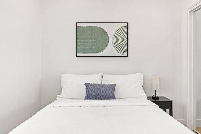 Building Photo - A 3 Bedroom apartment with ensuite bathrooms, common areas and a fully functional kitchen at 1736...