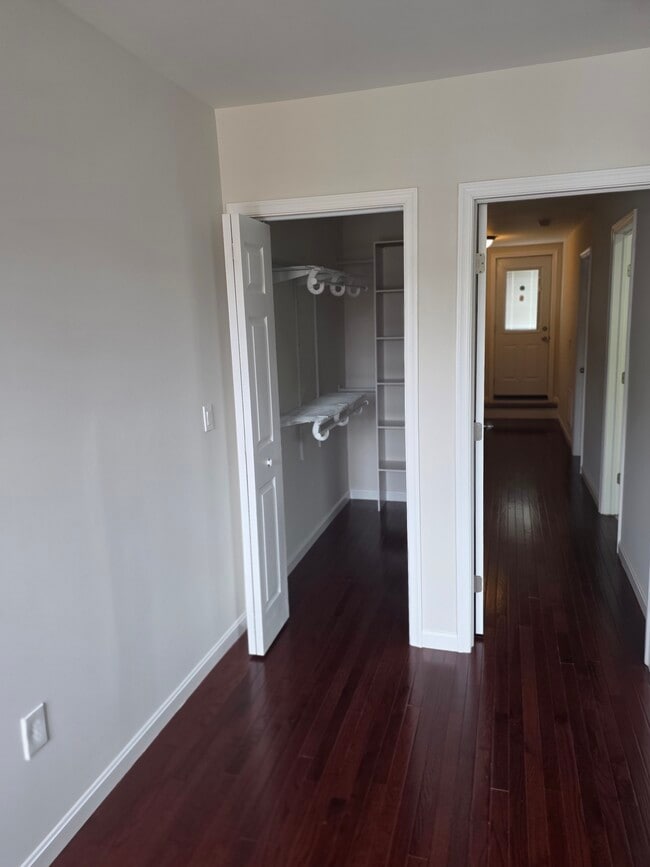 Building Photo - 1511 E Lafayette Ave