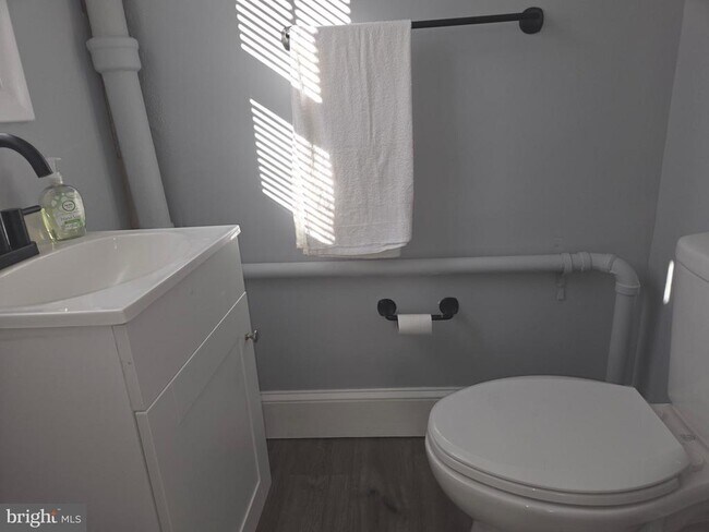 Building Photo - 2911 Markley Ave