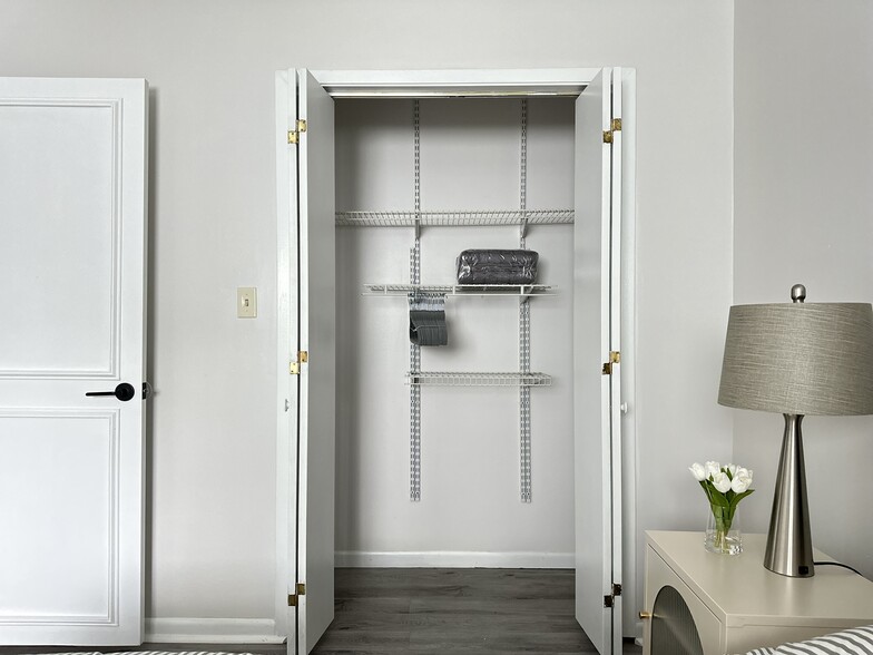 Building Photo - 1294 Old Newport Hwy