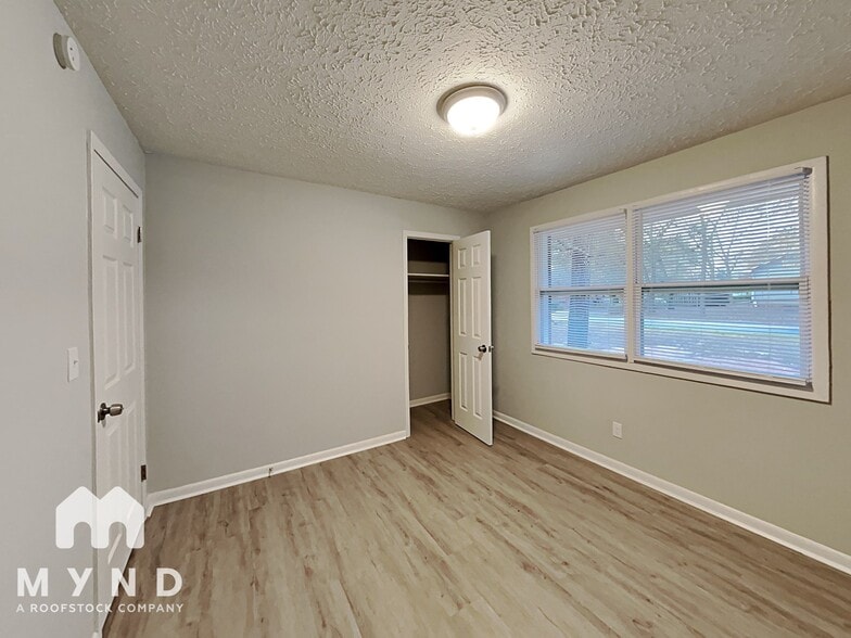 Building Photo - 8133 Puckett St SW