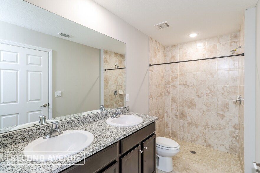 Building Photo - 259 Trenton Ave SW