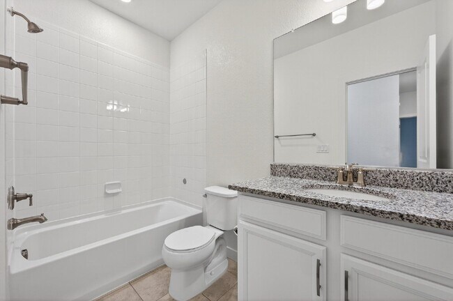 Building Photo - 6311 Stable View St