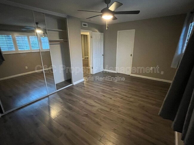 Building Photo - 212 Derecho Way