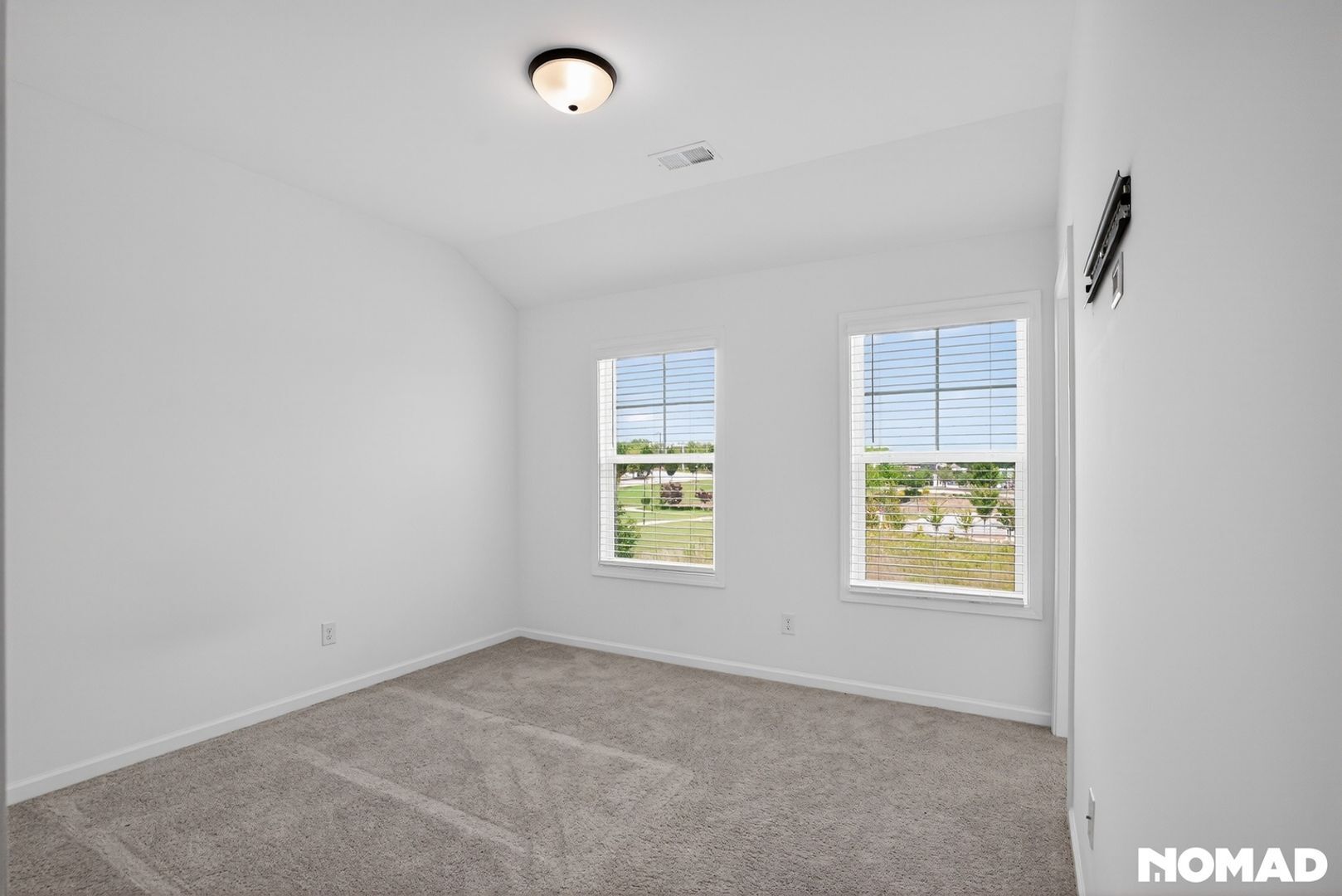 Building Photo - 22 Nickel Dr