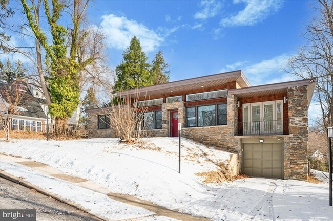 Building Photo - 29 Rolling Rd