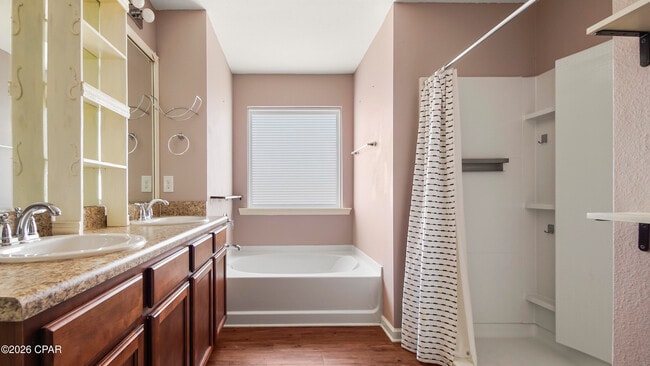 Building Photo - 7158 Riverbrooke St