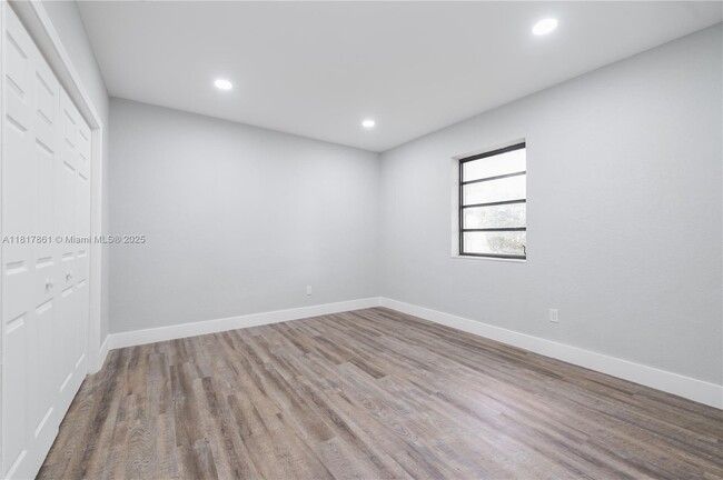 Building Photo - 4668 SW 153rd Ct