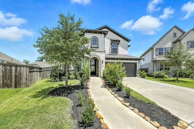 Building Photo - 1610 Rosedale Dr