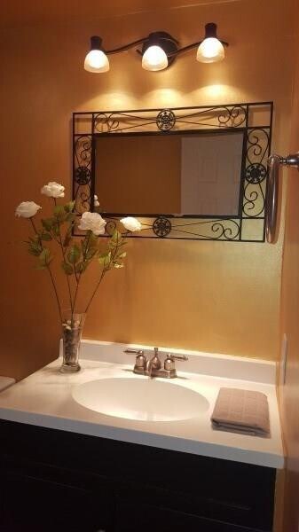 Building Photo - 733 SE 1st Way