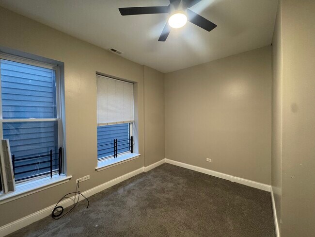 Building Photo - 4518 S Indiana Ave