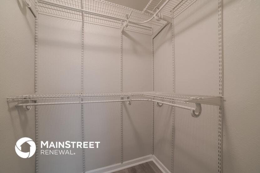 Building Photo - 7223 W Mercer Ln