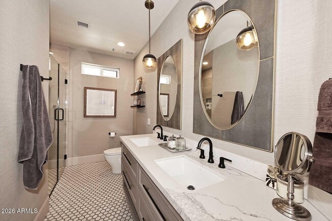 Building Photo - 8334 E Jenan Dr