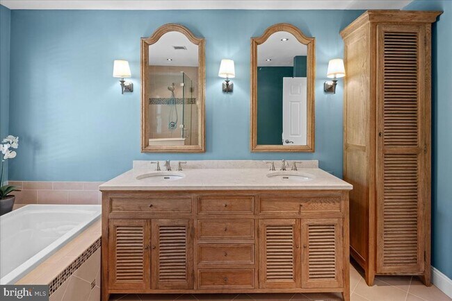 Building Photo - 9 Cromwell Ct