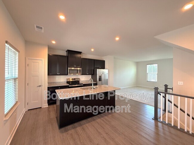 Building Photo - 1612 Aspire St