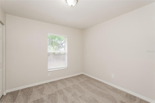 Building Photo - 146 Hidden Lk Lp