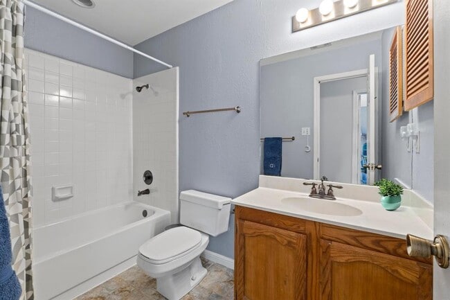 Building Photo - 14401 Richard Walker Blvd