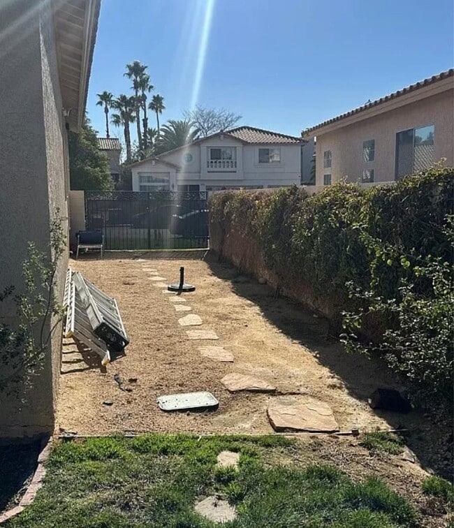 Building Photo - 2816 Via Bel Mondo St