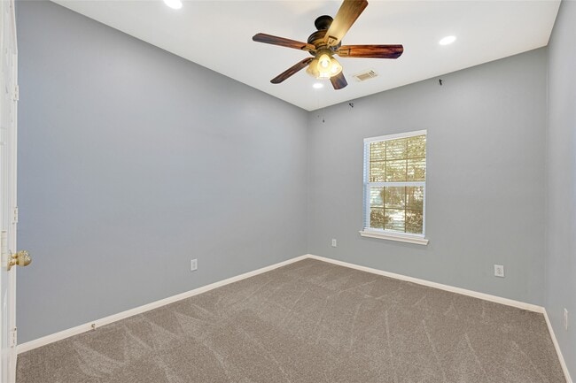 Building Photo - 18819 Forest Deer Rd