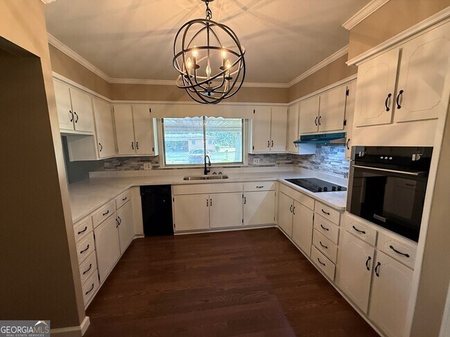 Building Photo - 412 Roberson St