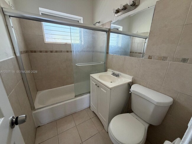 Building Photo - 8321 Crespi Blvd