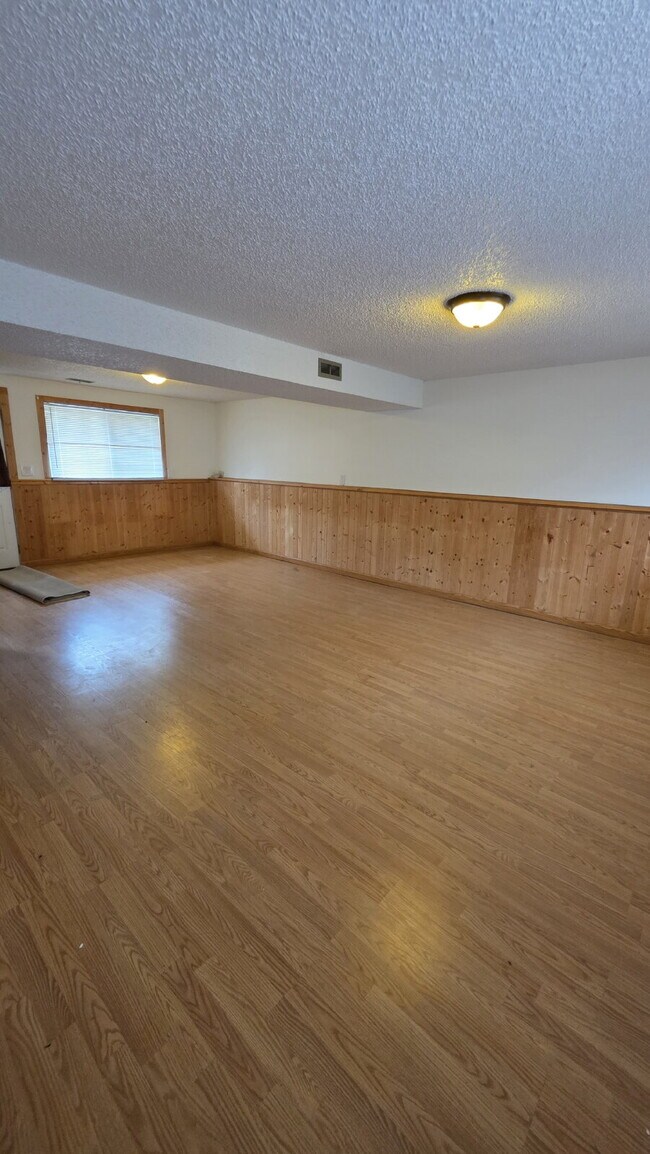 Building Photo - Spacious 3 Bed/ 3 Bath in Widefield Cul-de-Sac