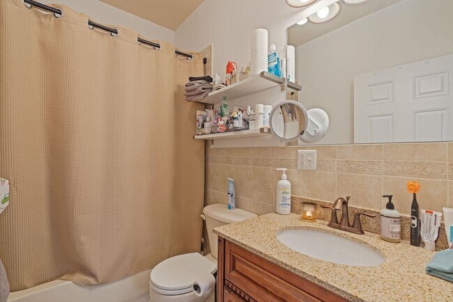 Building Photo - 620 38th St