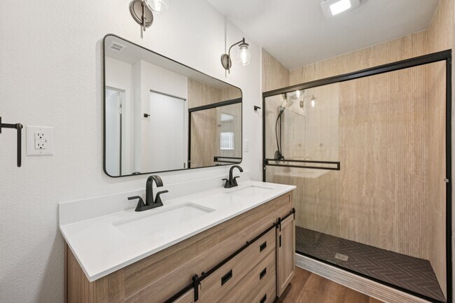 Building Photo - 14 Fiddleleaf Ct