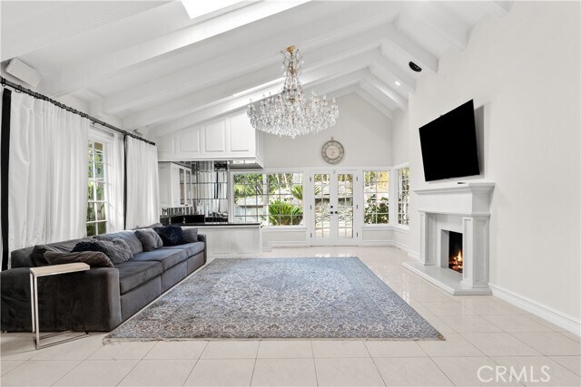 Building Photo - 3814 Alonzo Ave