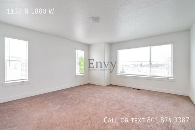 Building Photo - 1137 N 1880 W