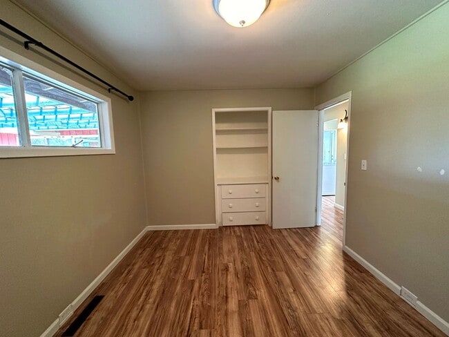 Building Photo - Cutest 3-Bedroom House with Covered Back Patio + Bonus Storage/Office!