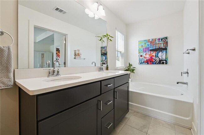 Building Photo - 162 Auburn Run Ln