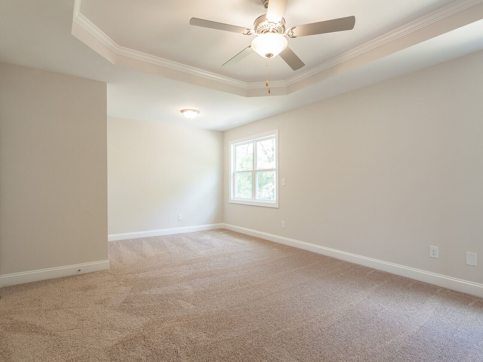 Building Photo - 409 Forest Glen Dr