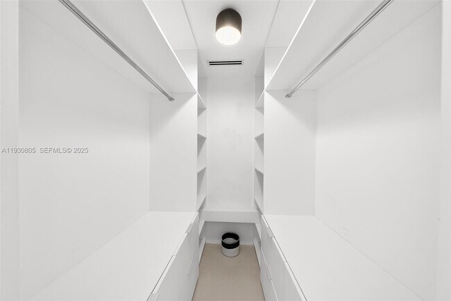 Building Photo - 3 Island Ave