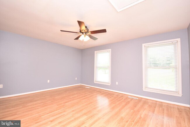 Building Photo - 12327 Elk Run Rd