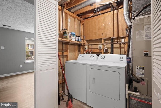 Building Photo - 8353 Fern Leaf Ct