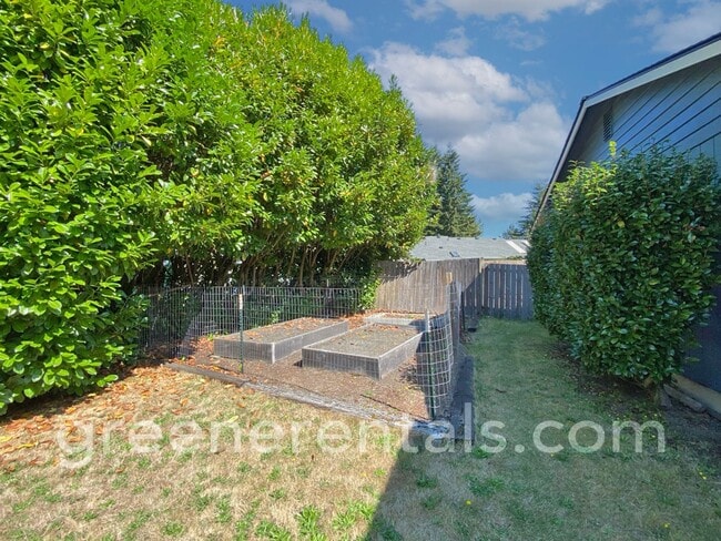 Building Photo - Coming Soon! 3BR 1.75BA Rambler in Olympia...