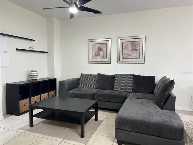 Building Photo - 1230 S Beach Cir