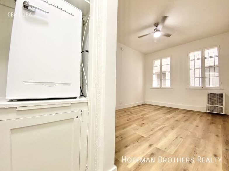 Building Photo - 103 S Edgemont St