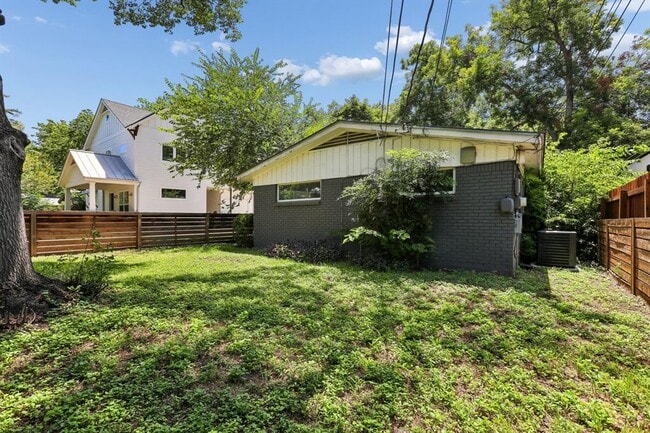 Building Photo - 4523 Avenue H