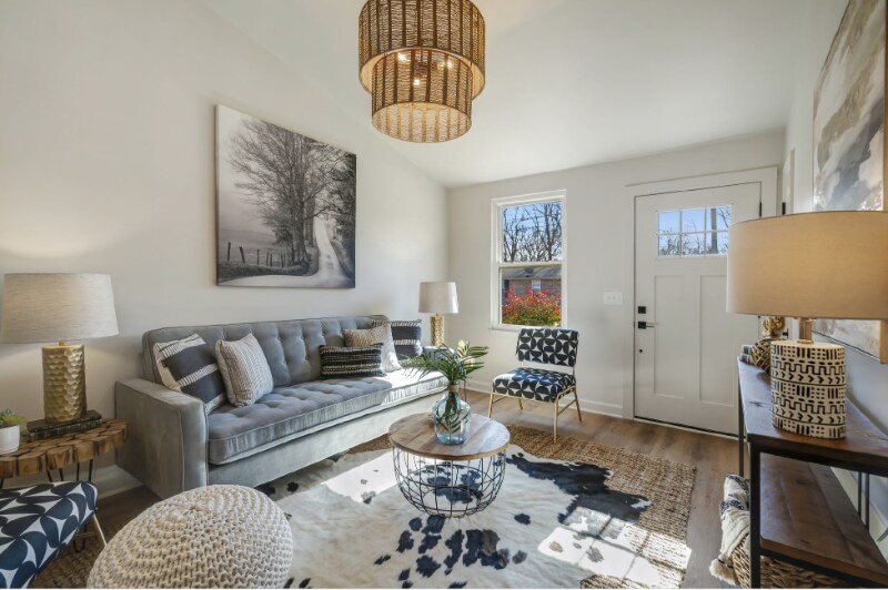 Building Photo - 2341 Cooper Terrace