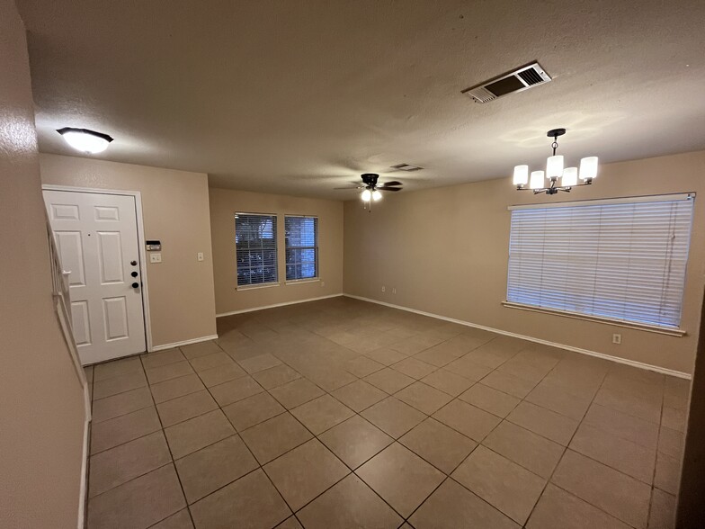 Building Photo - 4406 Cisco Valley Dr