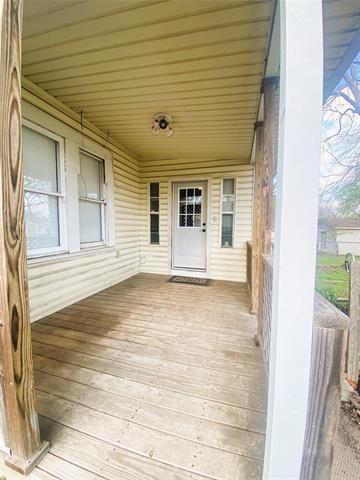 Building Photo - 308 N Shawnee St