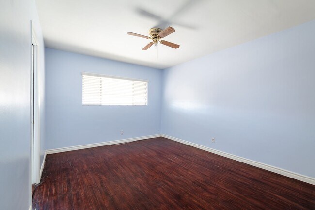 Building Photo - 121 N Spruce St. Montebello CA 90640
